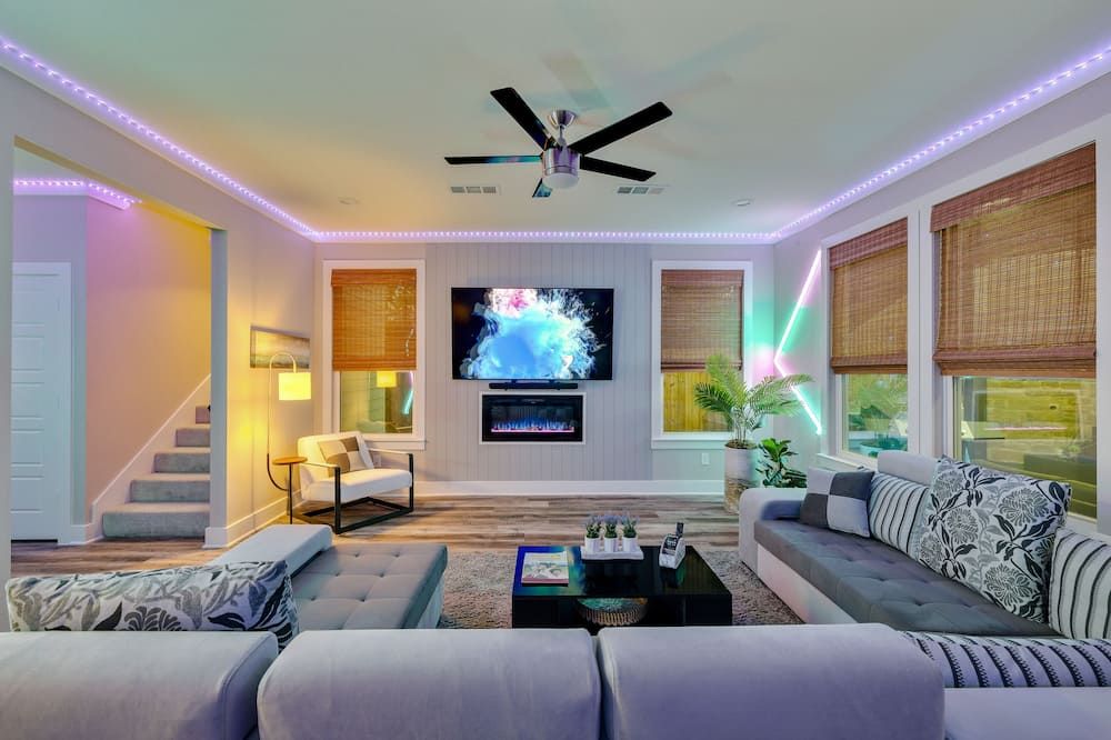 7 min Dtown | Arcade | Hot Tub | Pool | - דאלאס - סלון