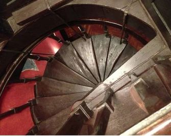 Georgi Schloss - Boutique Hotel - Gamlitz - Escaleras