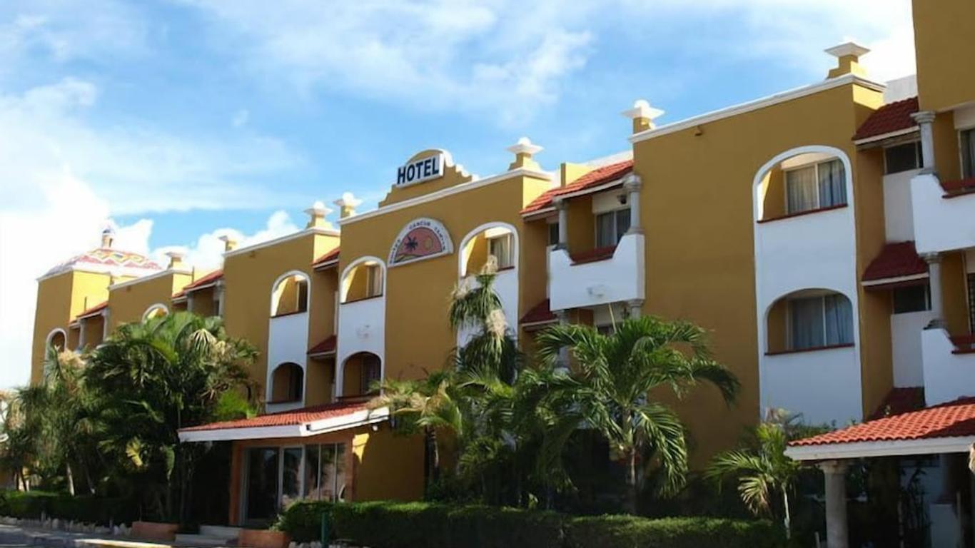 Suites Cancun Center