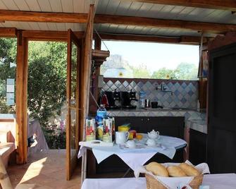 \'Le Corti DI Aloa\' - B&b - Room 4) - Olbia - Comedor