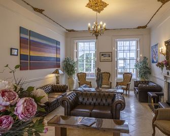 لا كولينيت هوتل - سان بيتر بورت - ردهة