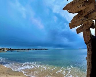 Hôtel Rénové CASA MOHO - Juan-Les-Pins - Antibes - Beach
