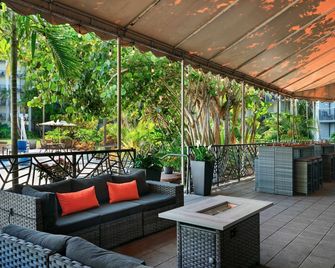 DoubleTree by Hilton Hotel & Executive Meeting Center Palm Beach Gardens - Palm Beach Gardens - Terasa
