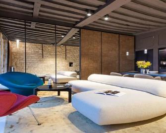 A timeless beauty in Paris-Quai de Bourbon! - Paris - Lounge