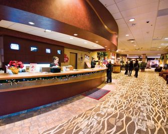 Canad Inns Destination Centre Polo Park - Winnipeg - Front desk