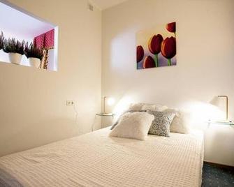 Tallinnhousing Old Town Homes - 1 Bdr Apartment In Vene - Tallinn - Bedroom