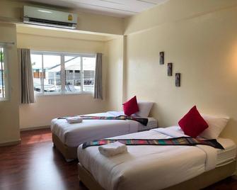 K 1 Inn - Nan - Schlafzimmer