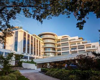 Mantra Charles Hotel Launceston - לאונססטון - בניין