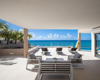 Alma - Direct Beach Access 4 Br Villa - Simpson Bay - Balkon