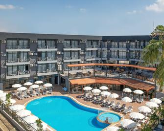Clover Magic Park Side Otel - Side - Building