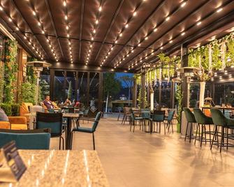 Royal East Resort - Tirana - Restaurante