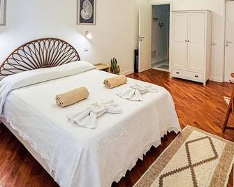 B&B Il Mare di Terrasini - Terrasini - Habitación