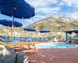 Hotel Il Perseo - Marciana - Pool