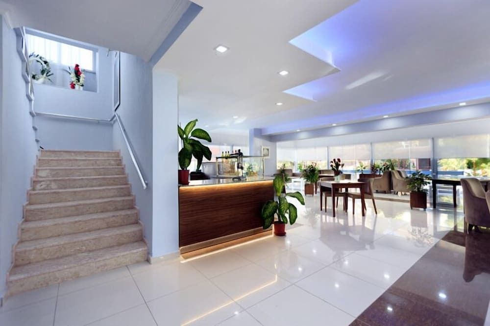 إيه جي زد هوتل