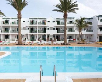 Apartamentos Acuario Sol - Puerto del Carmen - Piscina