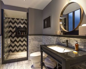 The Wild Oscar - Ciudad de México - Baño