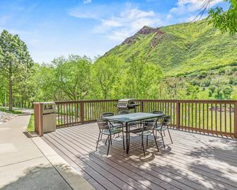 Quality Inn & Suites On The River - Glenwood Springs - Patio
