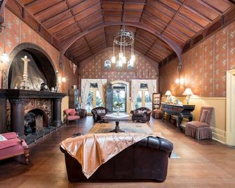 Coragulac House Cottages - Barongarook - Sala de estar