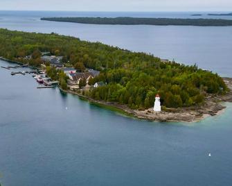 Big Tub Paradise - Tranquil Oasis Surrounded by Nature - Tobermory - Outdoor view