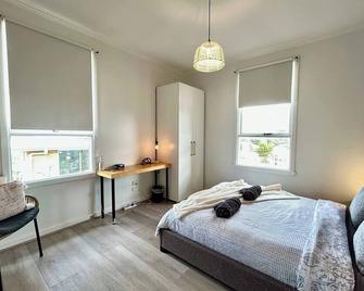Scenic 3br Stay | Mountain Views & Peaceful Vibes - Morwell
