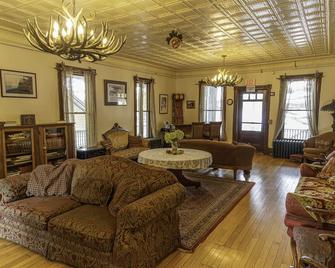The Woods Inn - Inlet - Sala de estar