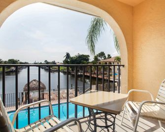 OYO Waterfront Hotel- Cape Coral Fort Myers, Fl - Cape Coral - Balcone