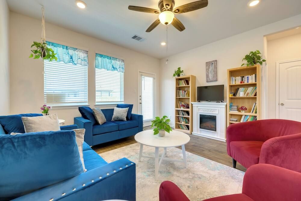 3 Mi to Dtwn Kyle: WFH-Friendly Home w/ Patio - Kyle - Obývací pokoj