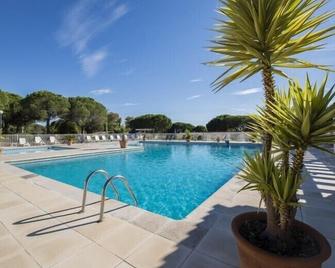 Ulvf Les Residences Du Colombier - Fréjus - Piscine