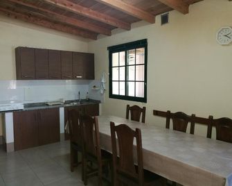 Albergue O Pombal - Sarria - Essbereich