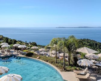 Hôtel La Villa Douce - Rayol-Canadel-sur-Mer - Piscine