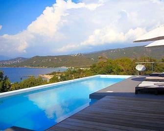 Dililodge - Coti-Chiavari - Piscina
