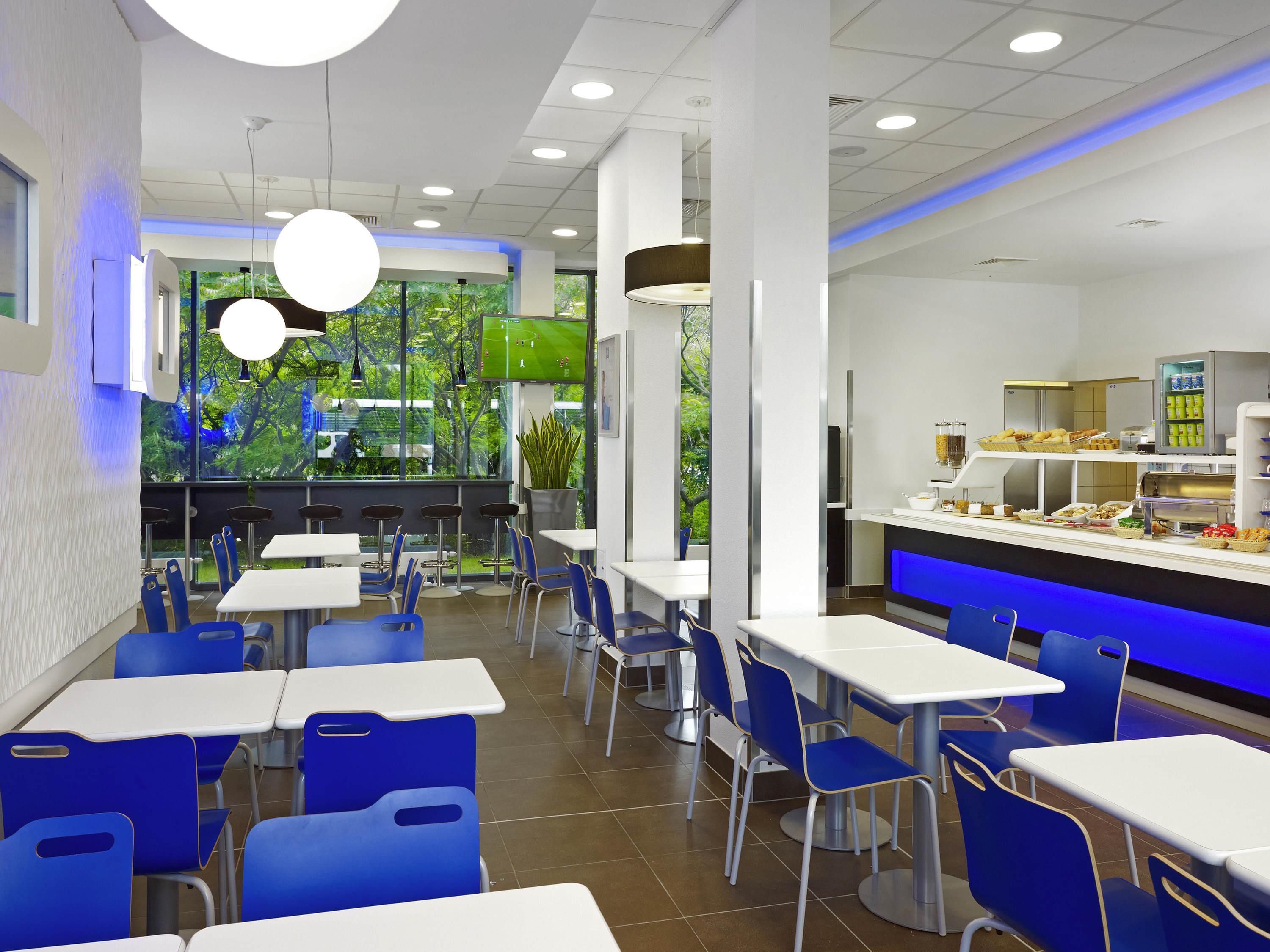 ibis Warszawa West Station - ורשה - מסעדה