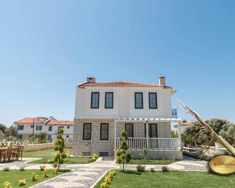 Ersin Konak - Bozcaada - Building