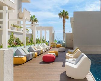 Albatros Beach Hotel - Letojanni