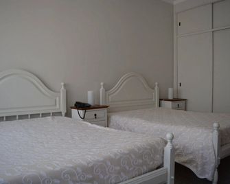 Residencial Centro Comercial Avenida Bragashopping - Braga - Bedroom