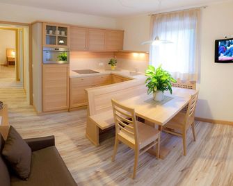 Appartamenti Regina - Alleghe - Cocina