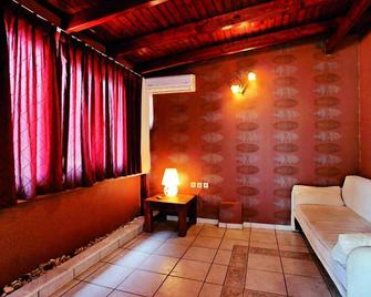 بوتيك إليزابيث هوتل - أثينا - غرفة معيشة