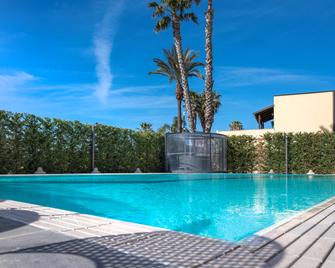 Hotel Agora, Sure Hotel Collection by Best Western - Marina di Varcaturo - Piscina