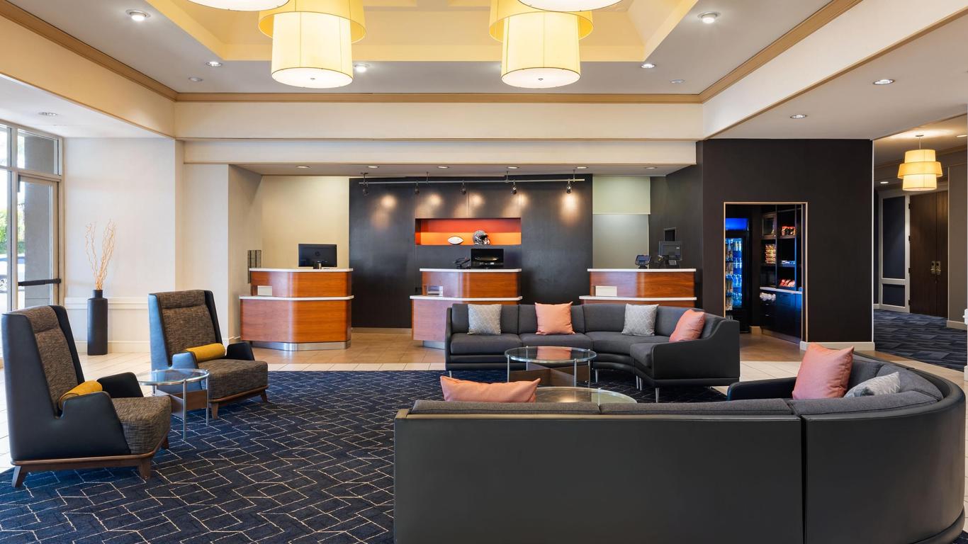 Courtyard by Marriott Baldwin Park