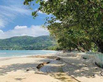 Oceanic View Apartments - Beau Vallon - Plage