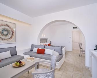 絲黛莉雅濱海精品酒店 - 納烏薩 - 大廳