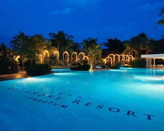 Oleandri Resort Paestum - Capaccio - Zwembad