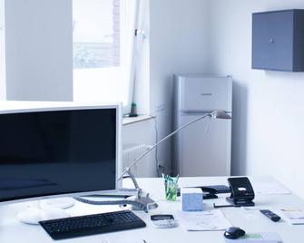 Monteurzimmer und Hostel bei Hansezimmer - Hamburg - Rezeption