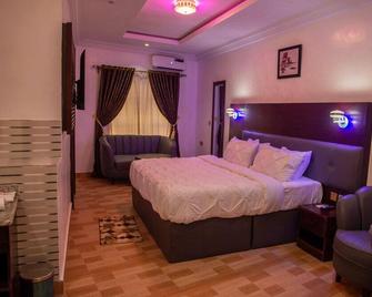 Abada Luxury Hotel and Suites - Onitsha - Bedroom