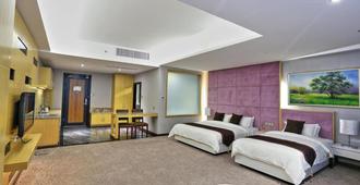 Meritz Hotel - Miri - Yatak Odası