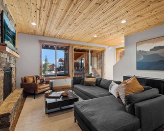 Modrn Lux Ski Chalet • Deck Views Fireplace Skiing - Sandpoint - Salon