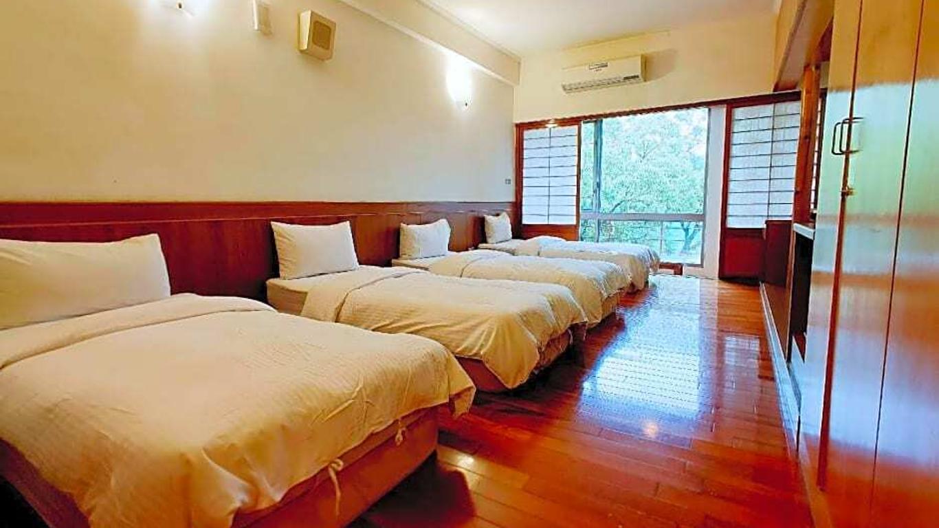 Jiaobanshan Fuxing Youth Activity Center