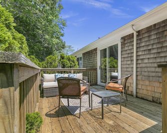 [New Listing] Walk To Beach, Main St, Harbor. Beautifully Renovated - Captain Gosnold Village - Hyannis