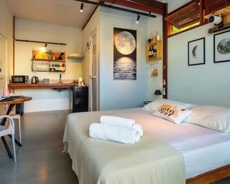 Contêiner 10 Hospedagem - Serra - Bedroom