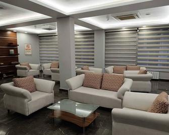 Pirotel Hotel - Konya - Lounge